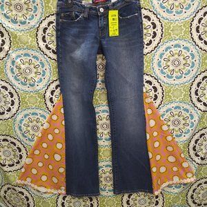 2086 Jeaniemade Size 5 Union Bay Bell-Bottoms